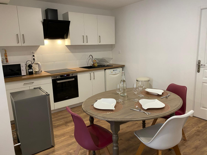 Dining Room 11