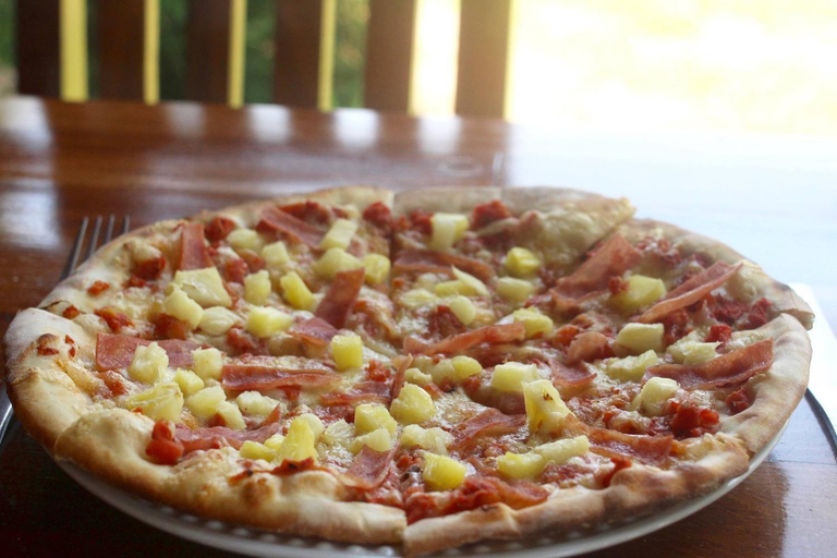 Food & Drinks 5, Surjios Guesthouse And Pizzeria, Jinja