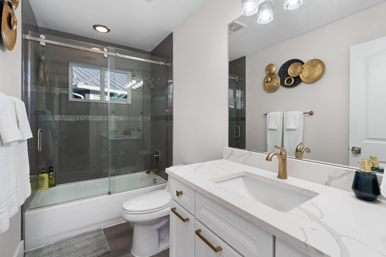 Bathroom, Lakefront Home w/ Pool, Spa, & Game Room!, Llano