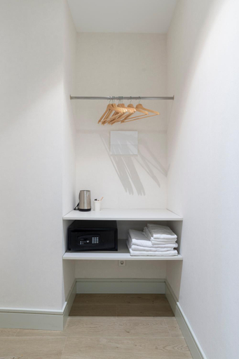Others 2, Prado Rooms 46 - Darya Living, Madrid