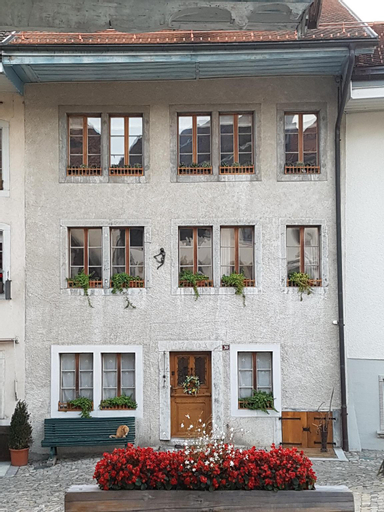 Exterior 1