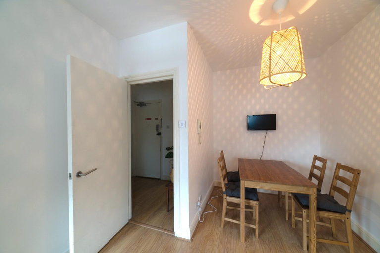 Public Area, Clerkenwell Apartments by PrimeCityHosts, London