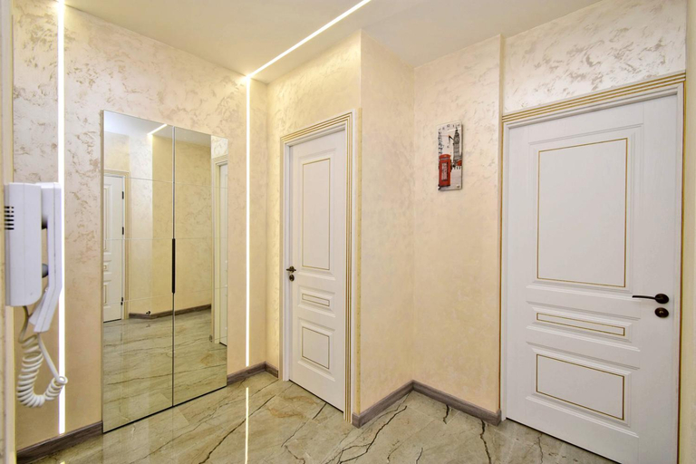 Others 2, Apart 10, Yerevan