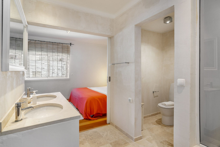 Bathroom 4, Stylish Sunny Penthouse Near Cascais Center & Greenspace, Cascais