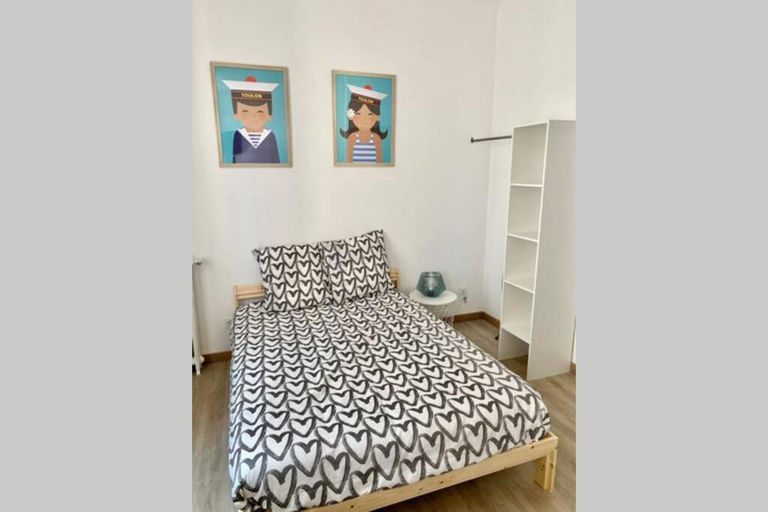Bedroom 5, Studio cosy - Proche Gare & Centre ville, Var