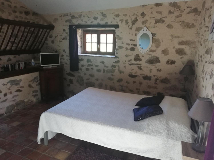 Others 2, AUBERGE LA BOUCHOLIERE, Deux-Sèvres