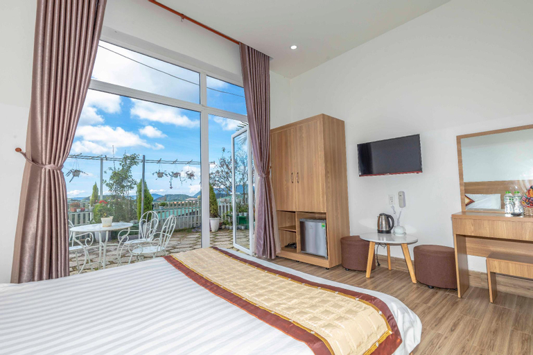 Bedroom 6