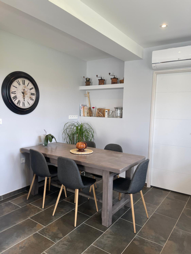 Dining Room 16
