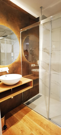 Others 2, MANZANO PALACE. Habitaciones y Suites 30 m2 en la Plaza Mayor, Ciudad Real