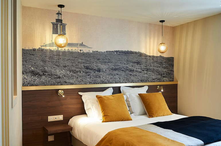 Others 3, HOTEL LA MARINE, Morbihan