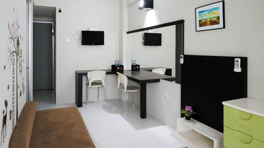 Bathroom 14