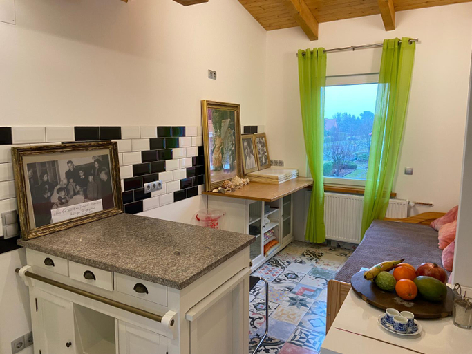 Others 5, Villa DADA, Barnim