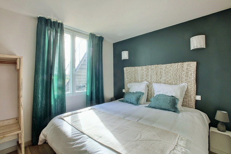 Bedroom 4, Le Duo Vigne Rouge & Primeur, Tarn