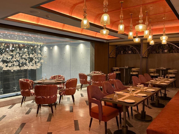 Food & Drinks 5, Akino Luxury, Purbi Singhbhum
