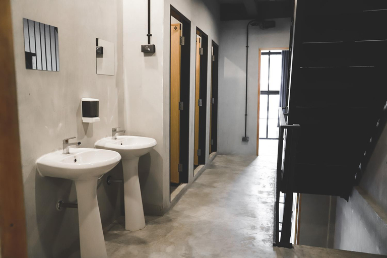 Bathroom 3, The Cube Hostel Khaosan, Phra Nakhon