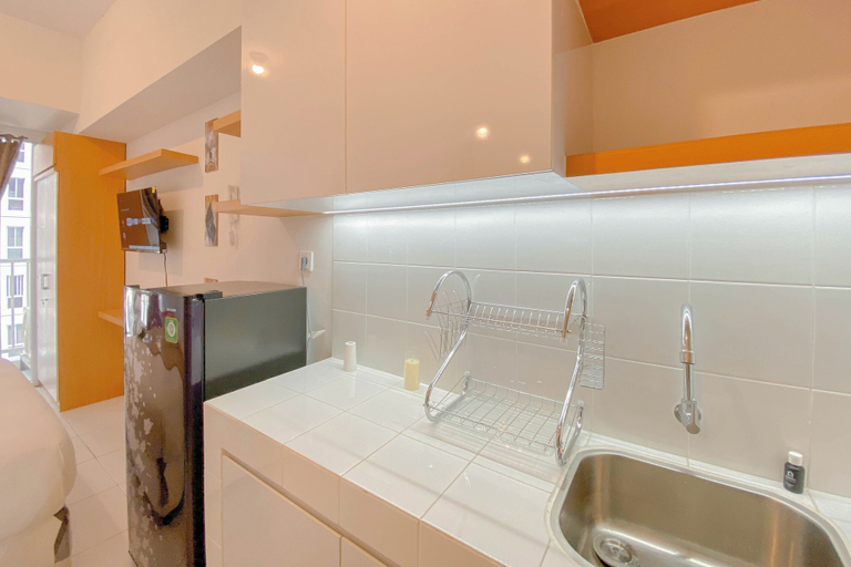 Bathroom 5, Homey Studio Apartment at Tokyo Riverside PIK 2, Tangerang