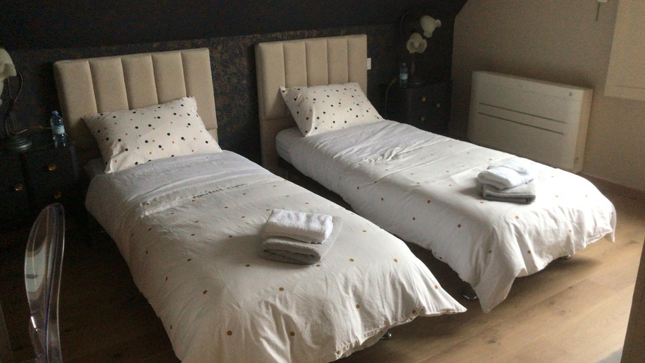 Others 5, Les coquelicots - Chambre Marie, Yvelines