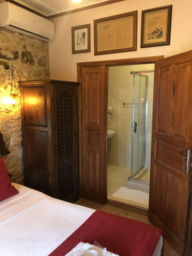 Bedroom 4, Foca Antik Hotel, Foça