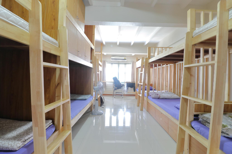 Bedroom 3, Saen Sabai Hostel, Bang Plee