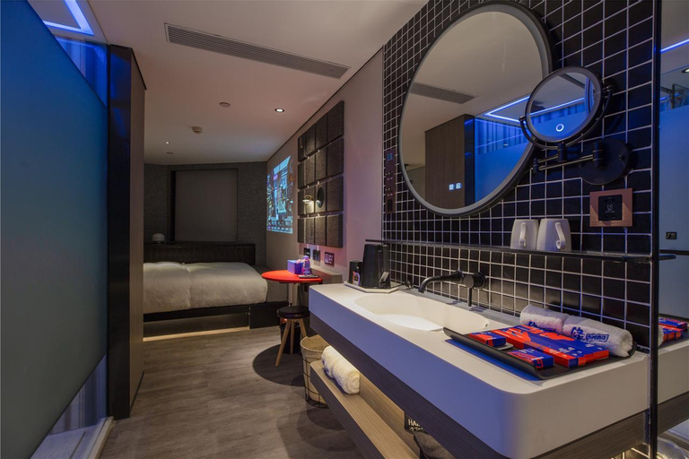 Bathroom 9