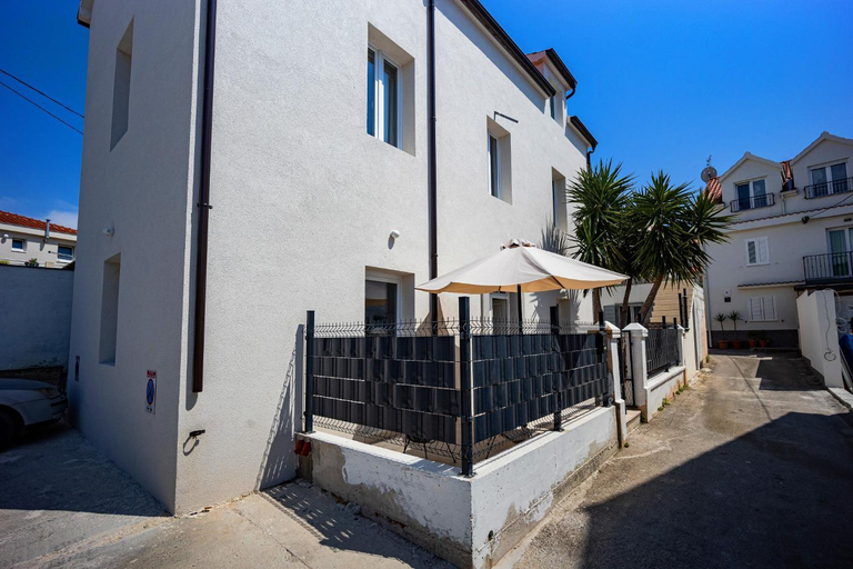 Others 5, Studio apartments Yucca, 2-min to the beach and 5 to Trogir, Trogir