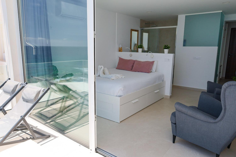 Others 5, Sleep on the sea, Santa Cruz de Tenerife
