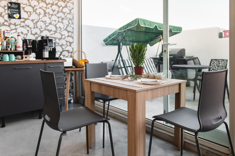 Food & Drinks, Privilege Suite Pieta
