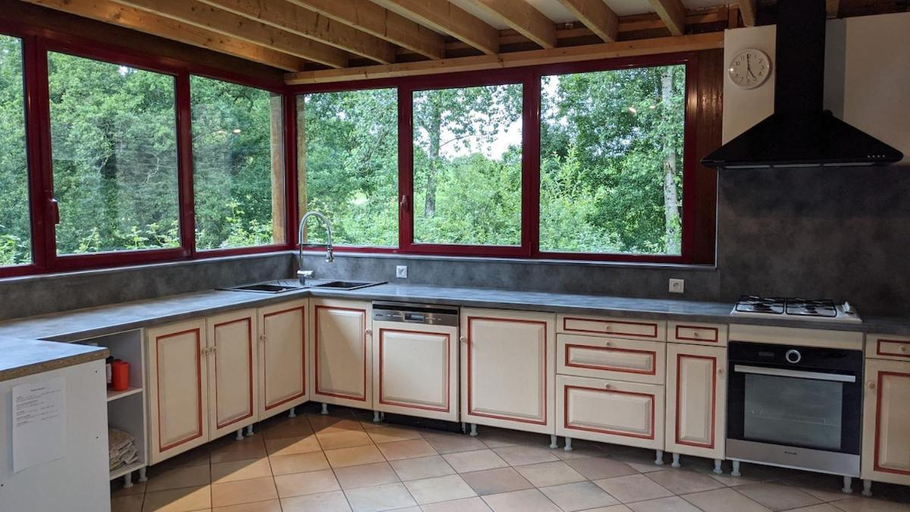 Dining Room 10