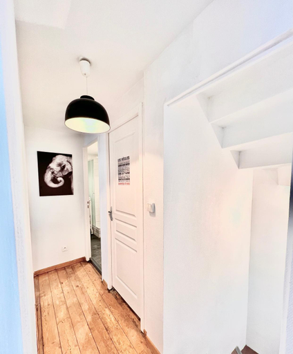 Others 4, Villa 2 chambres Netflix - Wifi - Parking - Terasse, Charente