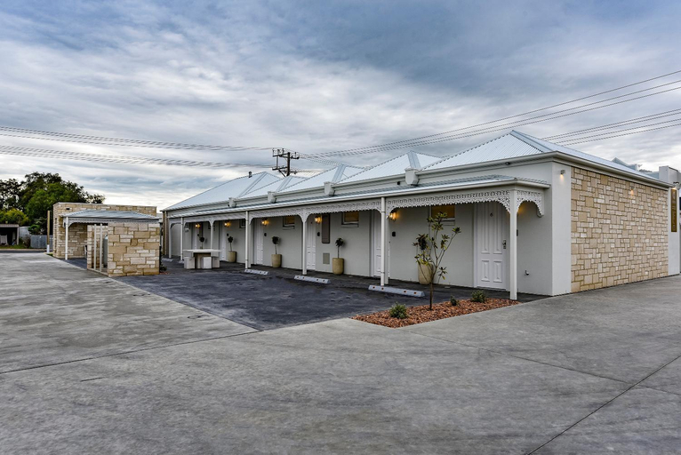 Others 1, Aloha Central Luxury Accommodation, Naracoorte Lucindale