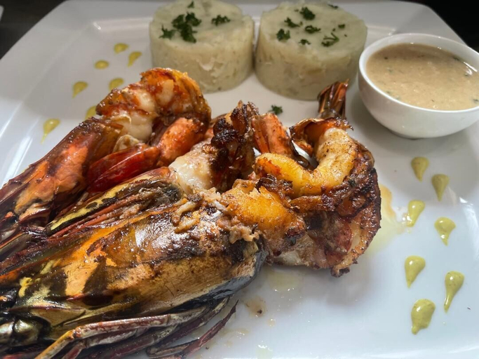 Food & Drinks 5, PARTICULAR DESTINY SUITES, Wouri