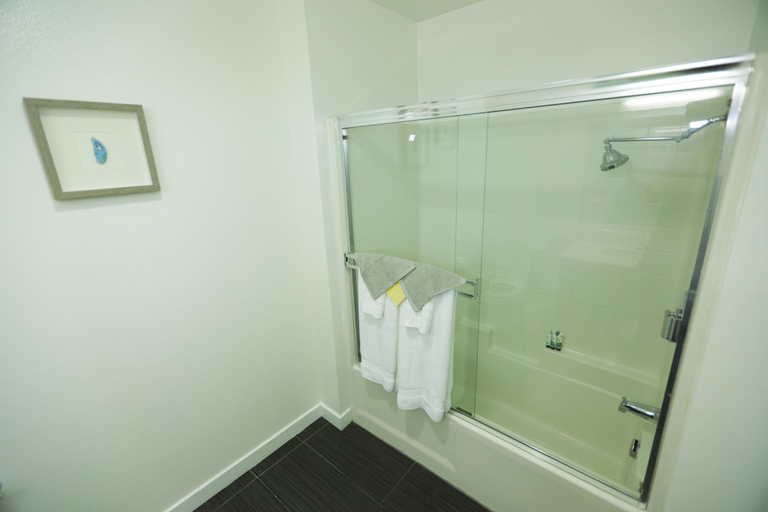 Bathroom 2, Downtown Cosmopolitan Residences, Los Angeles