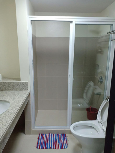 Bathroom 4