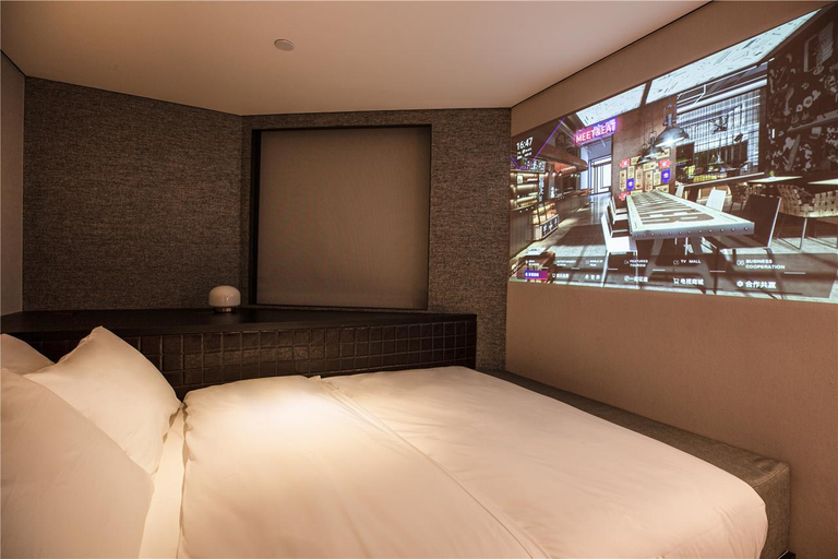 Bedroom 14