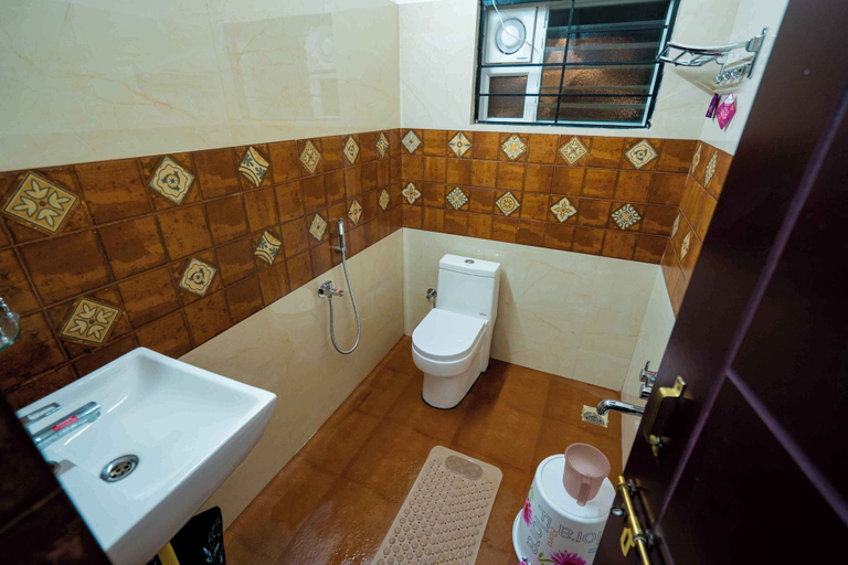 Bathroom 5, Abhishta Agri Farm Stay, Tumkur