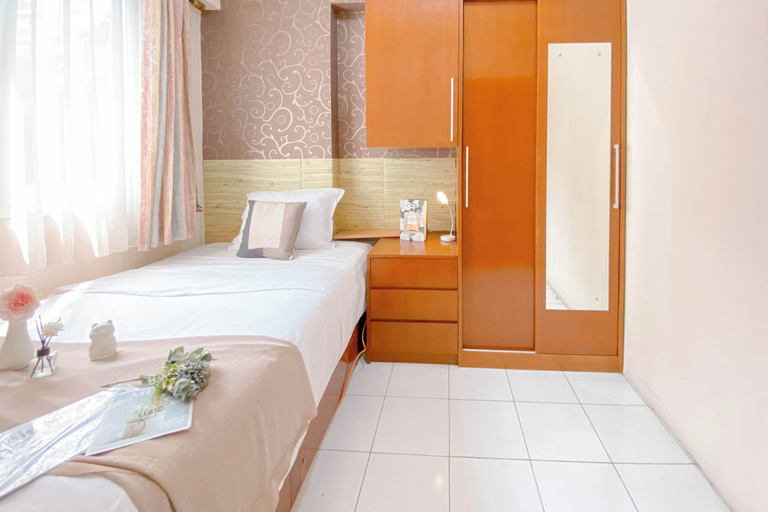 Bedroom 2, Comfort Living 2BR at Mutiara Bekasi Apartment, Bekasi