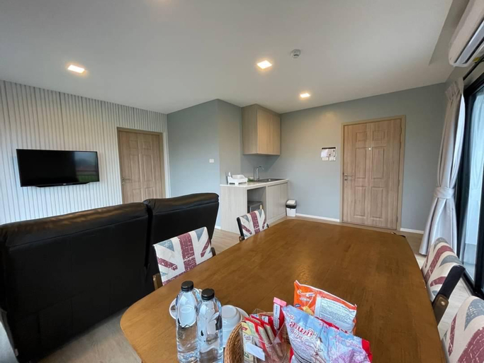 Dining Room 5