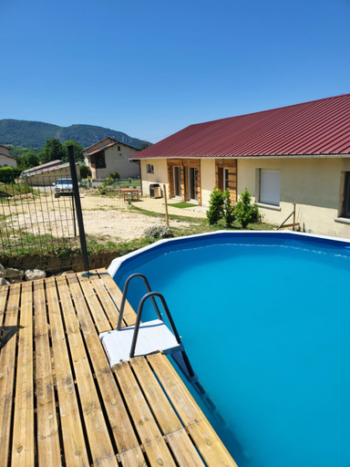 Swimming Pool 10