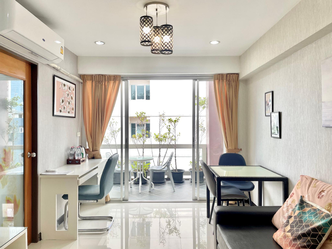 Dining Room 2