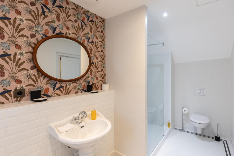 Bathroom 5