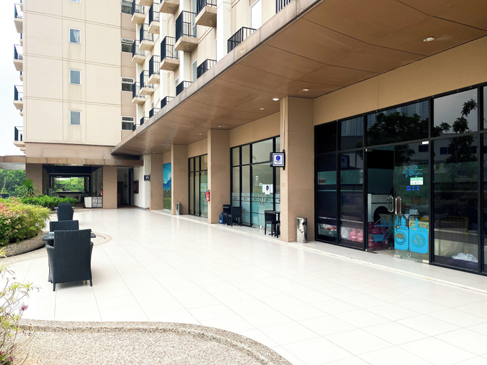 Exterior & Views 2, Spacious and Comfort Studio Apartment at Azalea Suites, Cikarang