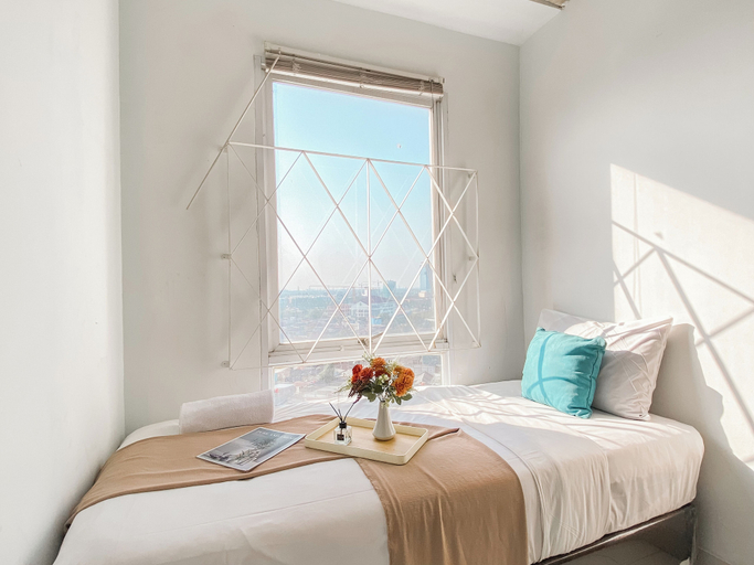 Bedroom 2, Good Place and Restful 2BR at Patraland Urbano Apartment, Bekasi