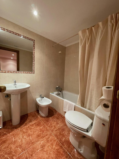 Bathroom 4, El Rincon de las Merindades, Burgos