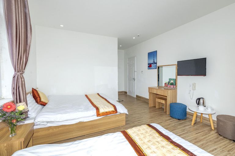 Bedroom 8