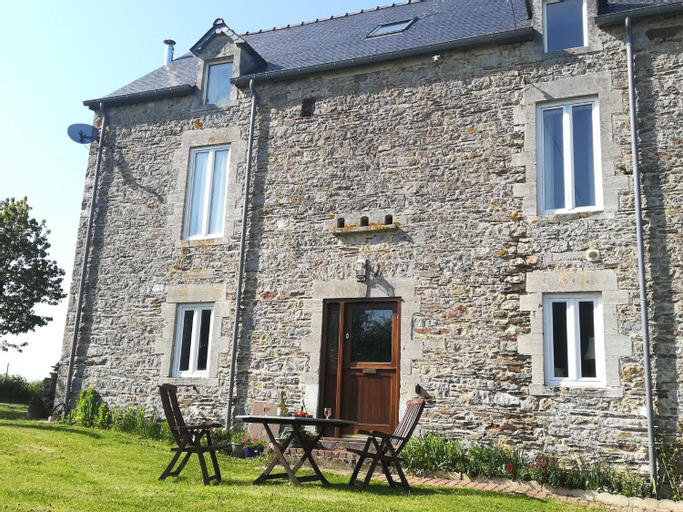 Exterior & Views 1, Stone cottage with garden, Calvados