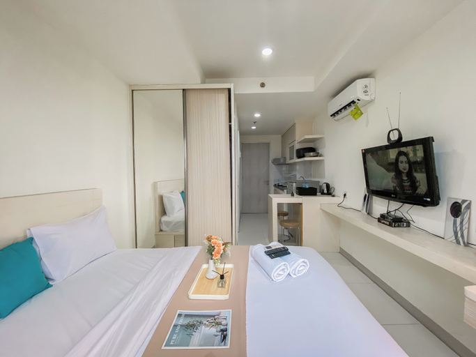 Bedroom 5, Modern Look and Restful Studio at Azalea Suites Apartment, Cikarang