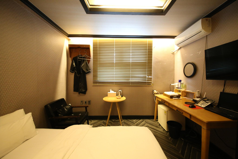 Bedroom 3, H Boutique Motel, Gongju