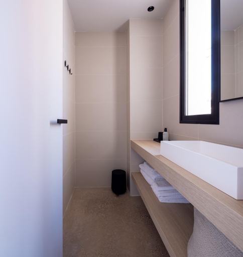 Bathroom, YOURS boutique stay, Valencia
