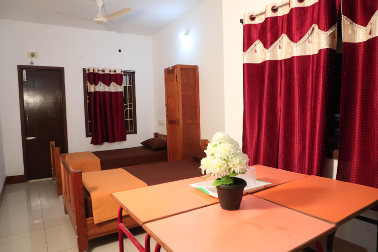 Dining Room 4