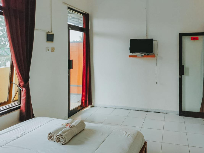 Bedroom 8